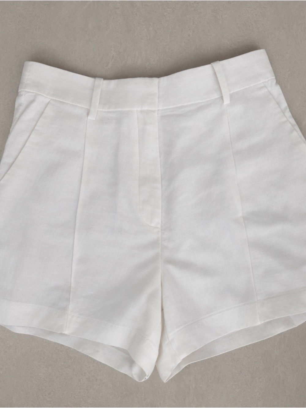 Women’s White High-Rise Linen Blend Shorts